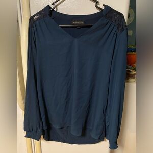 Fortune + Ivy. Mixed Material Lace Shoulder Top. Navy.